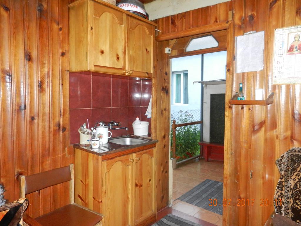 Marina Chartolani'S Guest House Mestia Zewnętrze zdjęcie