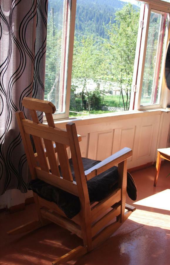 Marina Chartolani'S Guest House Mestia Zewnętrze zdjęcie